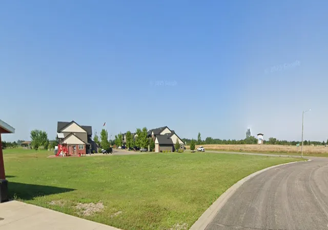 2nd image of 913 8th St Sw, Perham, MN 56573 | MLS# 7104350