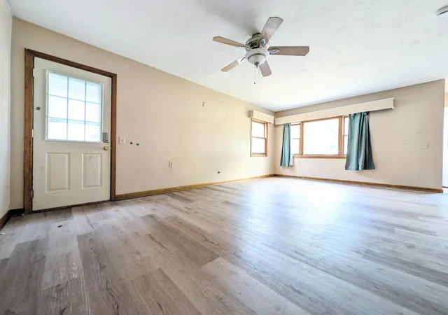 3rd image of 1003 9Th Ave, Anoka, MN 55303 | MLS# 7104357