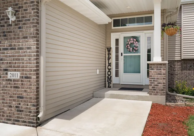 Photo 3 of Sale Pending at 2011 12th Avenue Ne, Austin, MN 55912 | MLS# 7104358 | Listing updated on 2026-08-31
