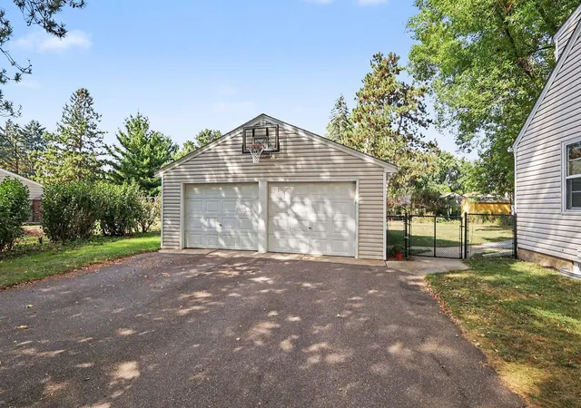 Photo 3 of Single family home for sale at 887 Cheri Ln, Saint Paul, MN 55120 | MLS# 7104373 | Listing updated on 2026-09-19