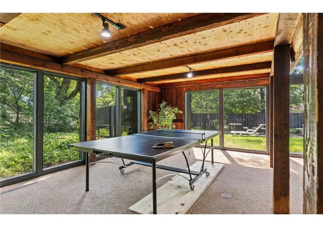 Homes for sale in Little Canada, MN | 181 Little Canada Road, Little Canada, MN 55117 | Houzeo
