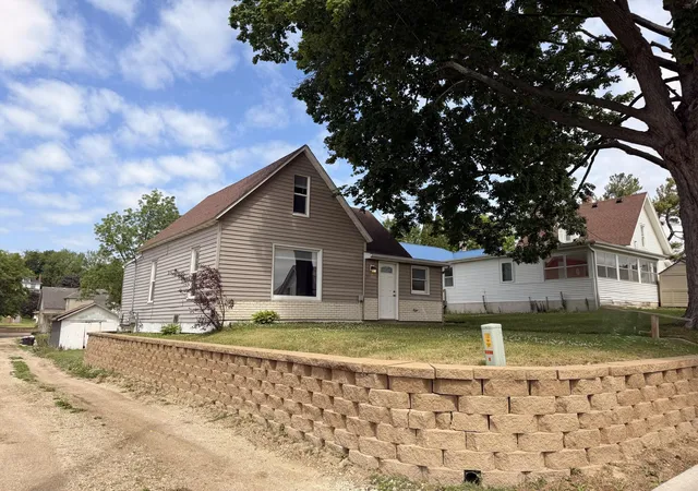 3rd image of 309 Pleasant St Ne, Preston, MN 55965 | MLS# 7104420