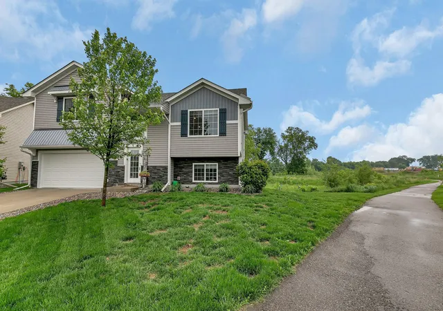 Homes for sale in Buffalo, MN | 521 Willow Creek Pkwy, Buffalo, MN 55313 | MLS# 7104457