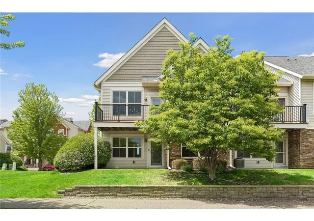 2nd image of 8413 Forestview Ln N #101, Maple Grove, MN 55369 | MLS# 7104464