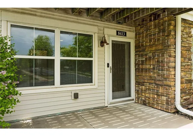 4th image of 8413 Forestview Ln N #101, Maple Grove, MN 55369 | MLS# 7104464