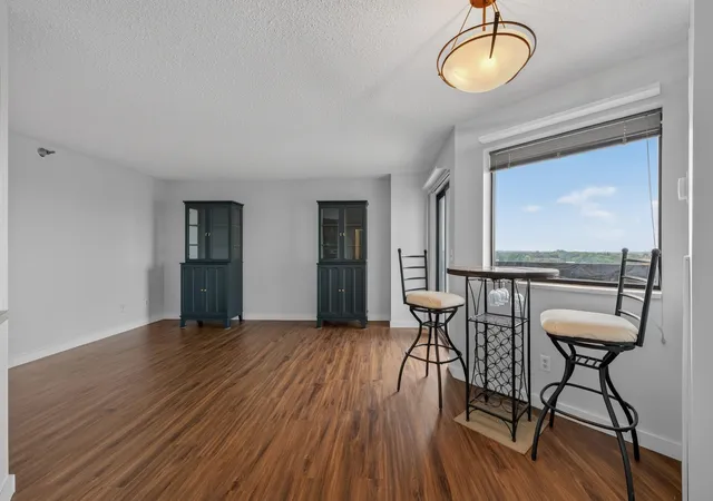 1st image of 78 10Th St E #1909, Saint Paul, MN 55101 | MLS# 7104585