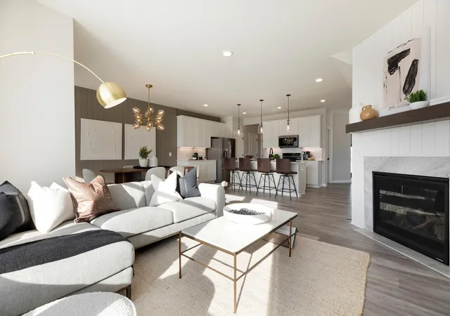 4th image of 4793 Airlake Dr, Saint Paul, MN 55129 | MLS# 7104601