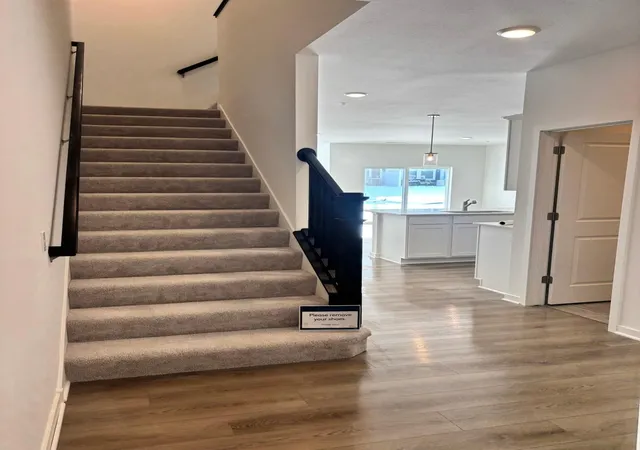 5th image of 4793 Airlake Dr, Saint Paul, MN 55129 | MLS# 7104601