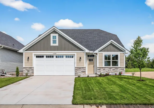 Homes for sale in Lindstrom, MN | 12588 Masters Ln, Lindstrom, MN 55045 | MLS# 7104603