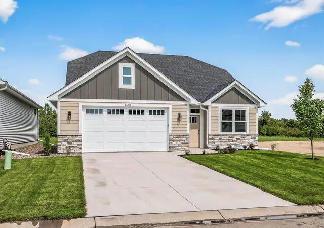 Homes for sale in Lindstrom, MN | 12588 Masters Ln, Lindstrom, MN 55045 | MLS# 7104603