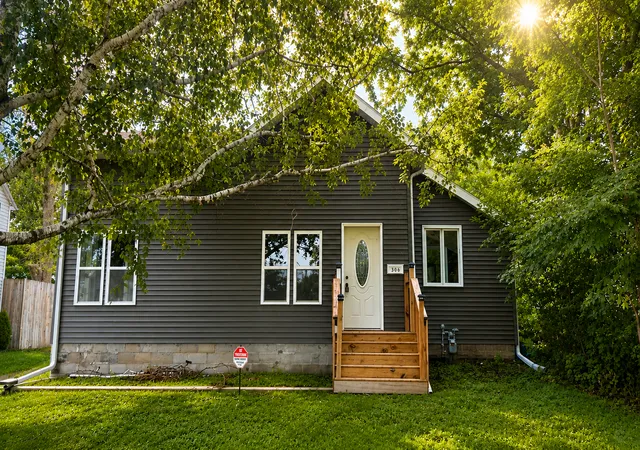 Photo 1 of Sale Pending at 306 N Hampton St, Fairmont, MN 56031 | MLS# 7104641 | Listing updated on 2026-09-15