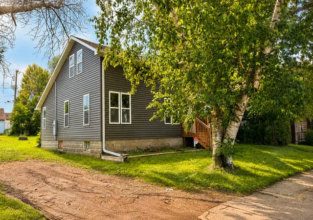 Photo 2 of Sale Pending at 306 N Hampton St, Fairmont, MN 56031 | MLS# 7104641 | Listing updated on 2026-09-15