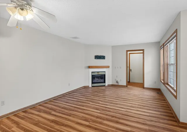 4th image of 404 Sarazin St, Shakopee, MN 55379 | MLS# 7104643