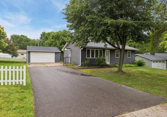 Homes for sale in White Bear Lake, MN | 3609 Rolling View Dr, White Bear Lake, MN 55110 | MLS# 7104650