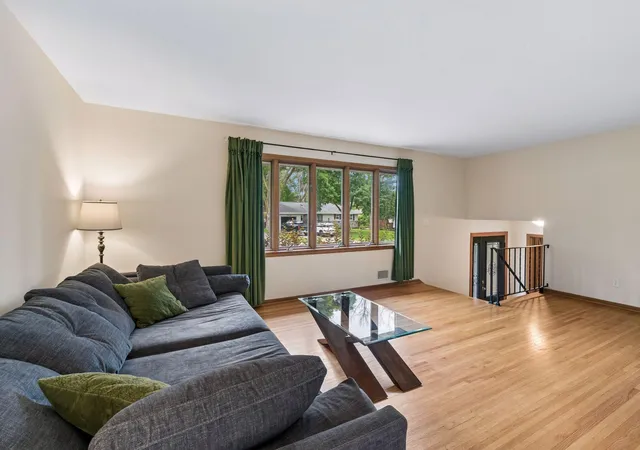 5th image of 3909 Xylon Ave N, New Hope, MN 55427 | MLS# 7104655