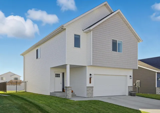 2nd image of 6410 82nd Ave S, Horace, ND 58047 | MLS# 7104656