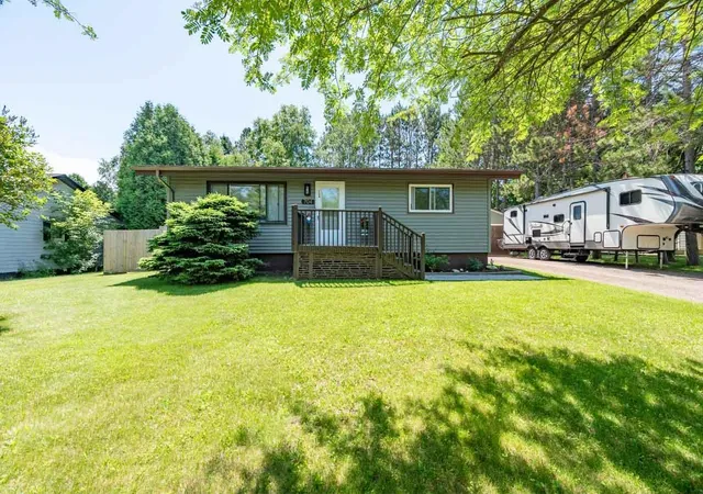 1st image of 704 North Rd, Cloquet, MN 55720 | MLS# 7104663