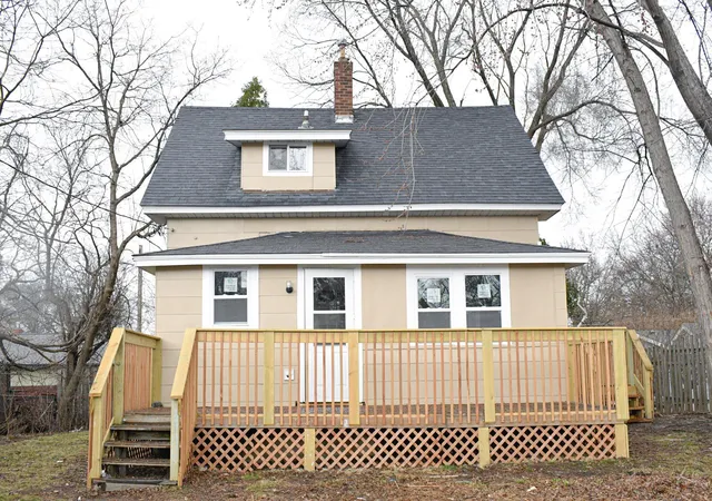 1st image of 1603 Hudson Rd, Saint Paul, MN 55106 | MLS# 7104702