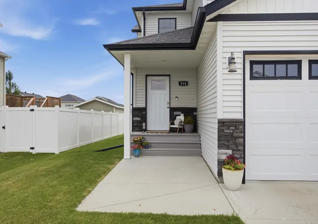 Homes for sale in Horace, ND | 504 6Th St E, Horace, ND 58047 | MLS# 7104709