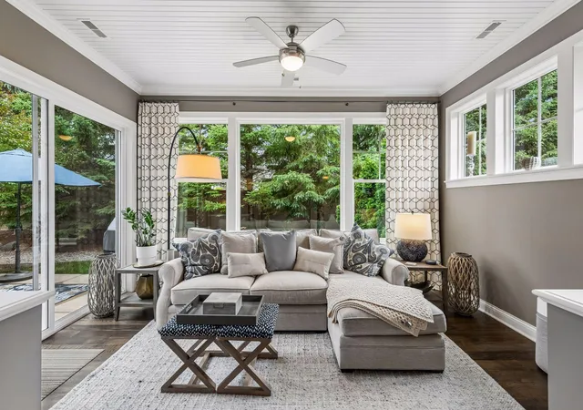 Photo 3 of Single family home for sale at 5010 Dale Ridge Rd, Saint Paul, MN 55129 | MLS# 7104745 | Listing updated on 2026-09-30