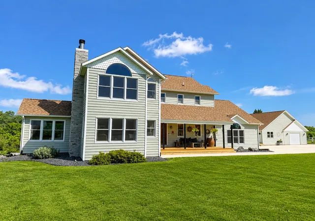 2nd image of 2220 Garvin Heights Rd, Winona, MN 55987 | MLS# 7104746