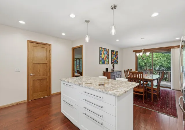 Photo 4 of Single family home for sale at 1527 E Windemere Cir NE, Minneapolis, MN 55421 | MLS# 7104755 | Listing updated on 2026-08-26