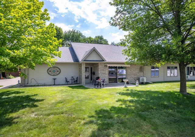 1st image of 1036 N 1st Ave, Fergus Falls, MN 56537 | MLS# 7104756
