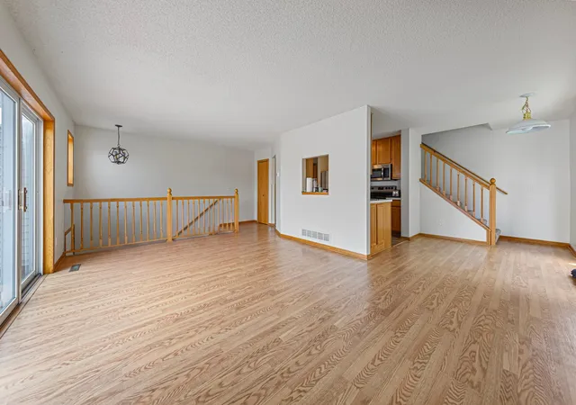 5th image of 18368 English Ave #43, Farmington, MN 55024 | MLS# 7104757
