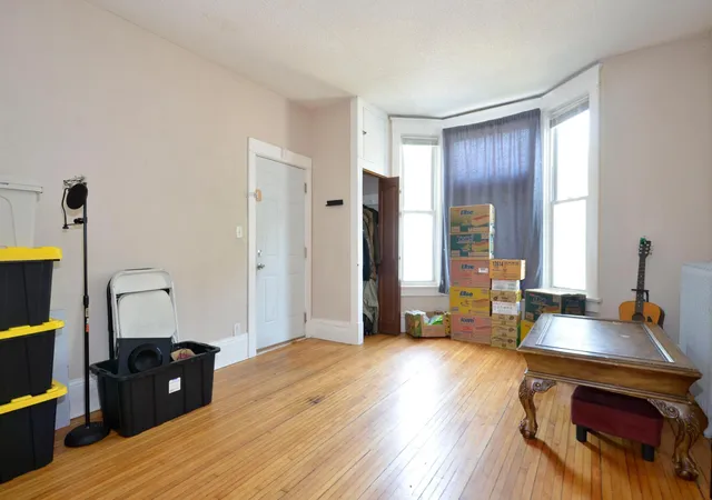 Photo 4 of House for sale at 690 Conway St, Saint Paul, MN 55106 | MLS# 7104760 | Listing updated on 2026-08-15