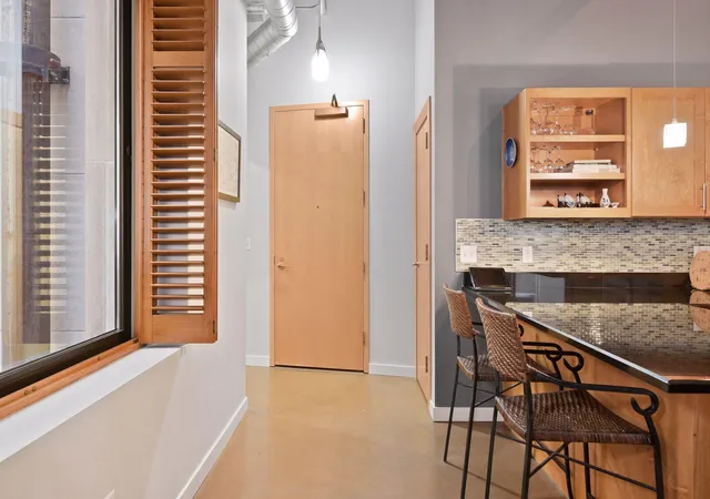 Photo 2 of Condo for sale at 601 Marquette Ave #604, Minneapolis, MN 55402 | MLS# 7104761 | Listing updated on 2026-09-30