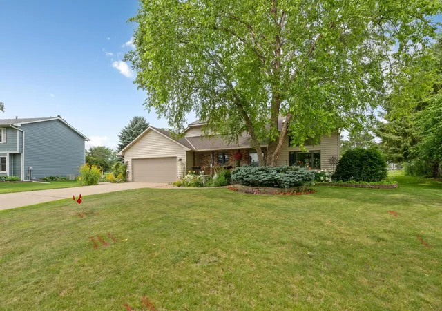 Homes for sale in Faribault, MN | 6 Greenhaven Bay, Faribault, MN 55021 | MLS# 7104791