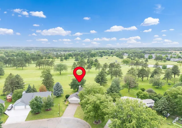 Photo 3 of Single family home for sale at 6 Greenhaven Bay, Faribault, MN 55021 | MLS# 7104791 | Listing updated on 2026-08-24