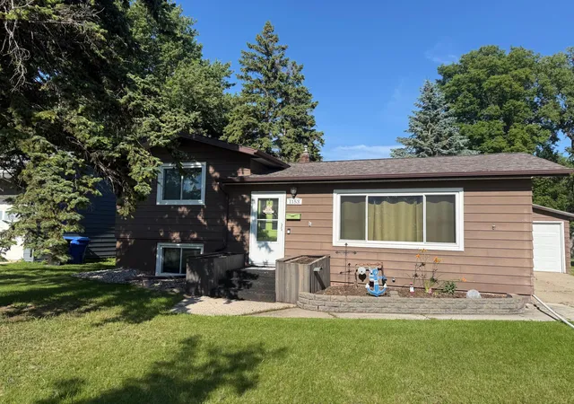 3rd image of 1153 Rossman Ave, Detroit Lakes, MN 56501 | MLS# 7104802