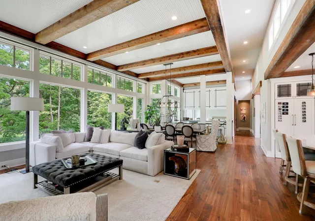 5th image of 415 Carpenters Pt, Wayzata, MN 55391 | MLS# 7104822
