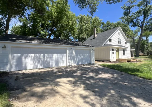 Photo 3 of Single family home for sale at 512 3rd Street S, Atwater, MN 56209 | MLS# 7104827 | Listing updated on 2026-10-14