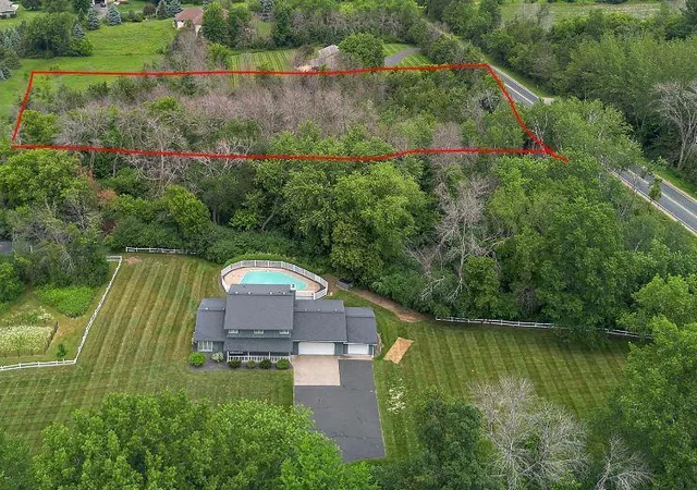 Homes for sale in Hudson, WI | 806 Kelly Rd, Hudson, WI 54016 | MLS# 7104829