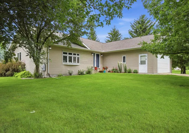 1st image of 1600 26th St Sw, Austin, MN 55912 | MLS# 7104849