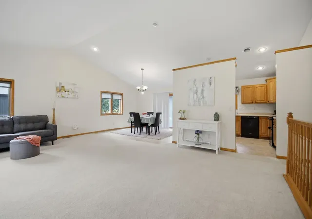 4th image of 1600 26Th St Sw, Austin, MN 55912 | MLS# 7104849