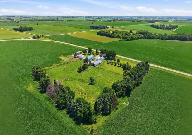 Homes for sale in Richmond, MN | 19548 County Road 21, Richmond, MN 56368 | MLS# 7104851