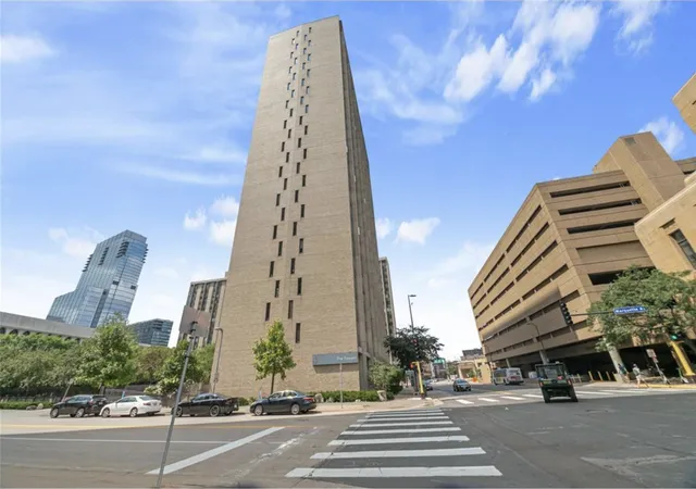 Photo 2 of Condo for sale at 19 S 1st Street #B802, Minneapolis, MN 55401 | MLS# 7104899 | Listing updated on 2026-10-20