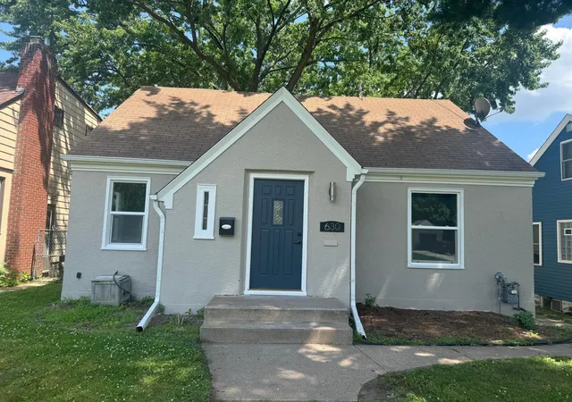 1st image of 630 17th Ave N, South Saint Paul, MN 55075 | MLS# 7104900