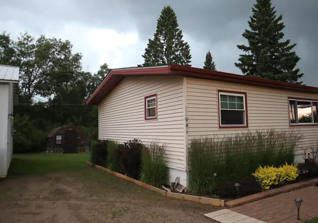 Homes for sale in Hibbing, MN | 3715 7th Ave W, Hibbing, MN 55746 | MLS# 7104910