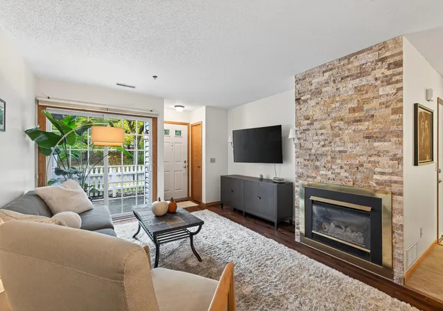 Photo 4 of Single family home for sale at 2597 Bedford Ct #27, Saint Paul, MN 55120 | MLS# 7104914 | Listing updated on 2026-08-31