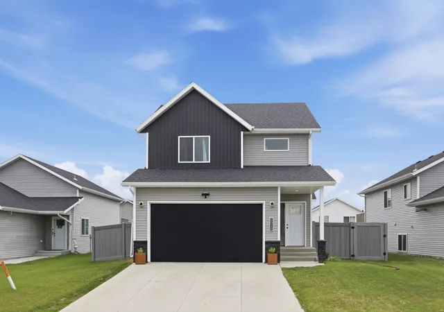 Homes for sale in Horace, ND | 6029 Kodiak Ln, Horace, ND 58047 | MLS# 7104919