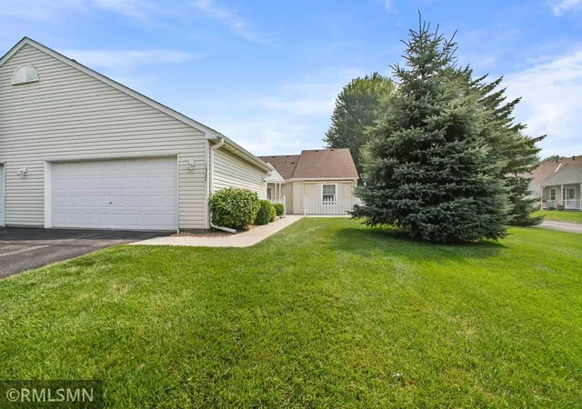 2nd image of 1522 4th Ave E, Shakopee, MN 55379 | MLS# 7104934