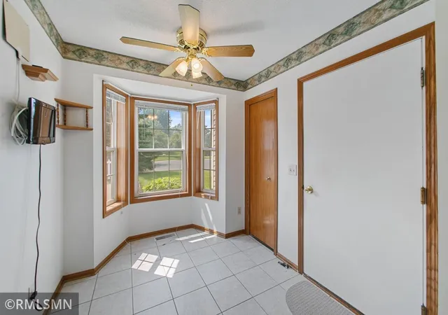 5th image of 1522 4Th Ave E, Shakopee, MN 55379 | MLS# 7104934