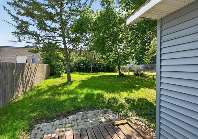 Photo 3 of Single family home for sale at 1405 Fillmore St, Alexandria, MN 56308 | MLS# 7104941 | Listing updated on 2026-10-07