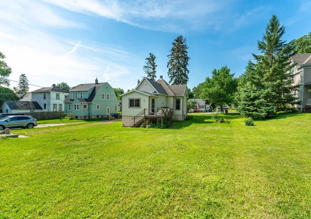 Homes for sale in Fergus Falls, MN | 528 W Summit Ave, Fergus Falls, MN 56537 | MLS# 7104948