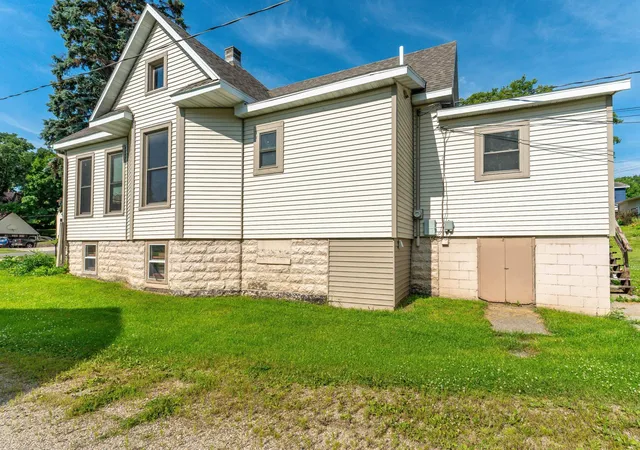 Homes for sale in Fergus Falls, MN | 528 W Summit Ave, Fergus Falls, MN 56537 | MLS# 7104948