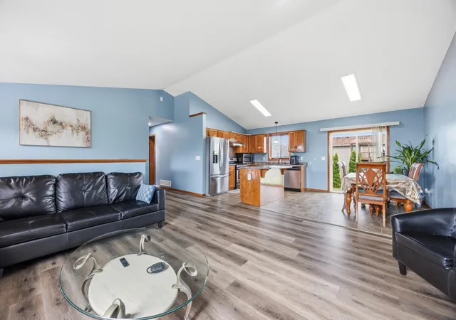 5th image of 1729 Prairie View Ln Ne, Sauk Rapids, MN 56379 | MLS# 7104960